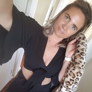 Meet your Posher, Carrie